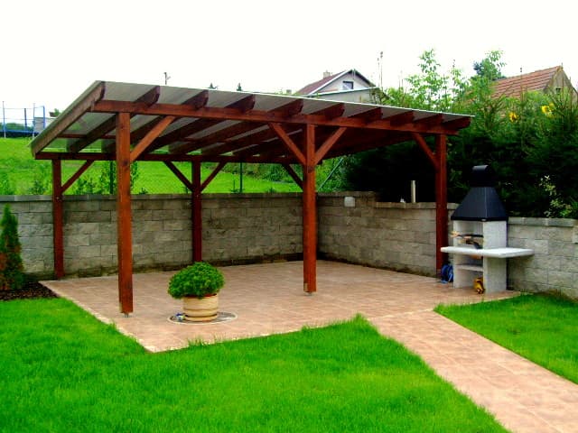 Dřevěná pergola